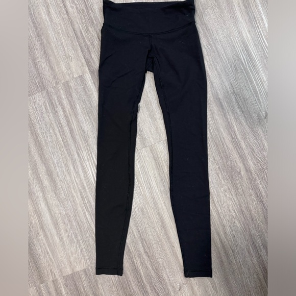 Lululemon Wunder Under Leggings - Picture 2 of 4